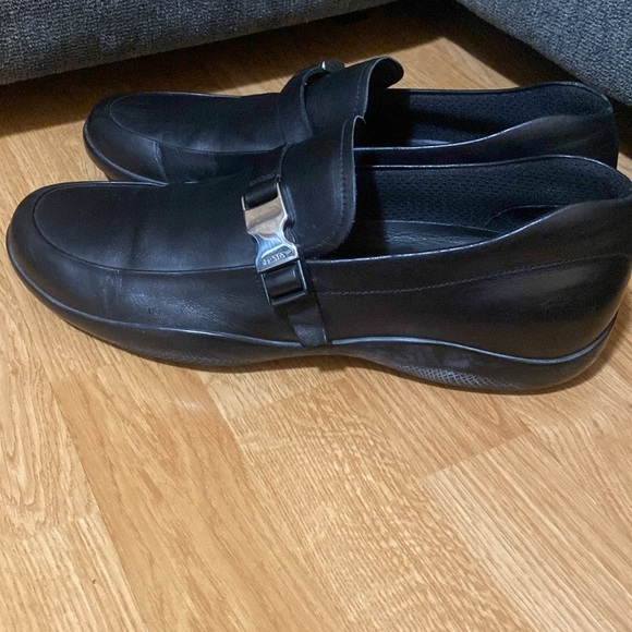 Prada Slip on ps1187 Loafer /Drivers size 9 - Picture 4 of 10